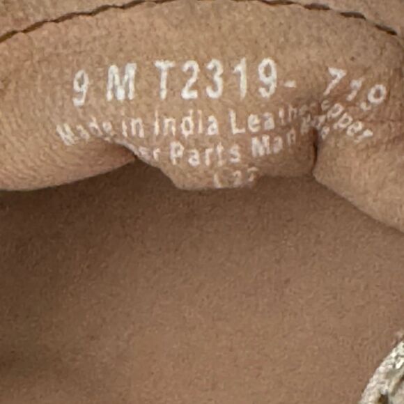 TROTTERS ROYAL PERFORATED LOAFER 9M GOLD METALLIC. - Picture 7 of 7